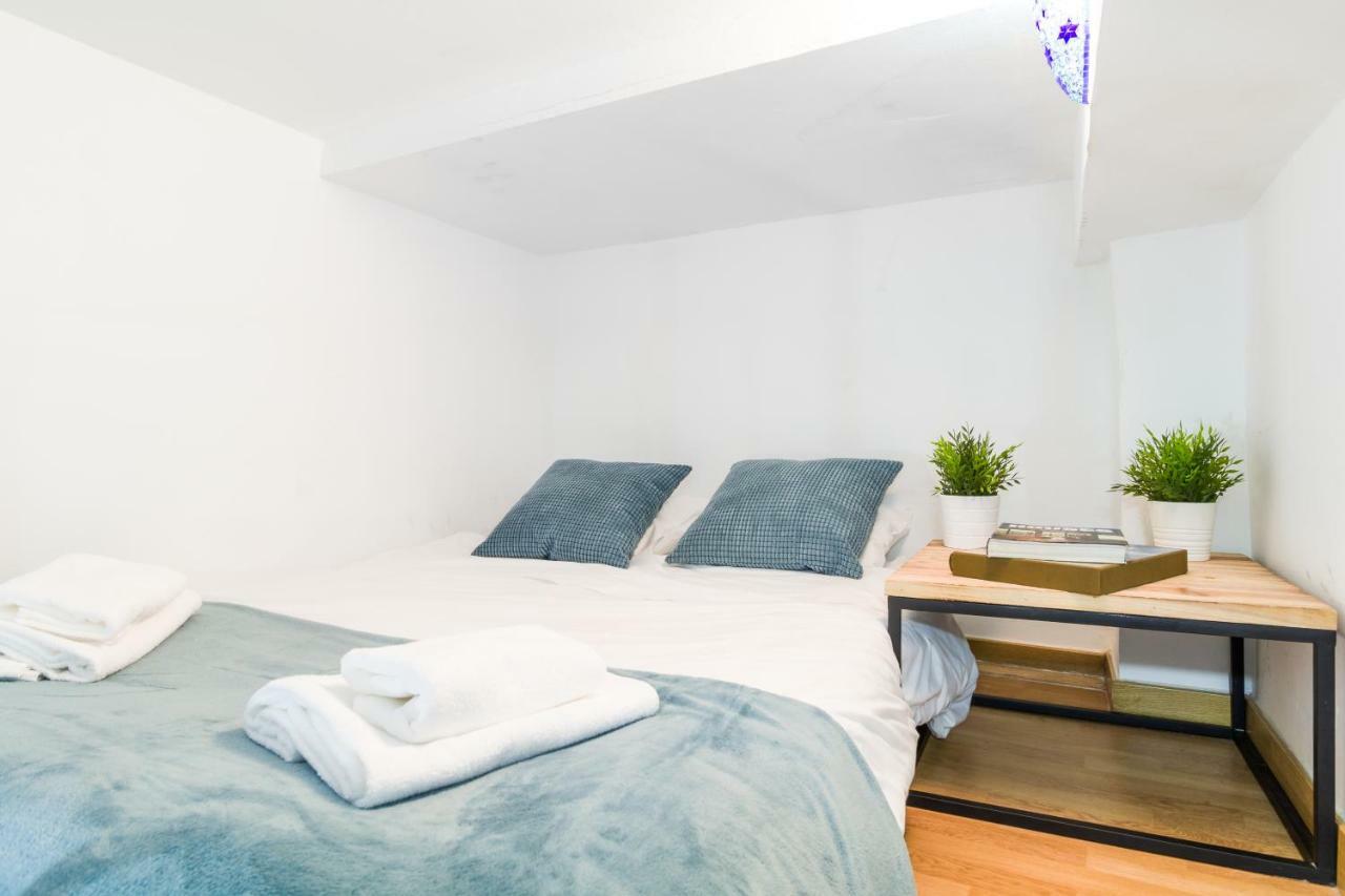 Pyr Select Plaza Mayor II Y III Apartment Madrid Exterior photo