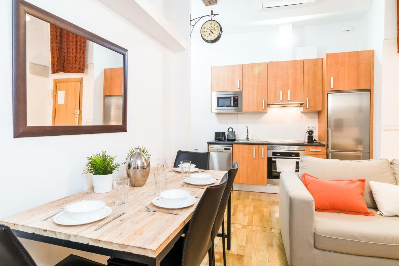 Pyr Select Plaza Mayor II Y III Apartment Madrid Exterior photo