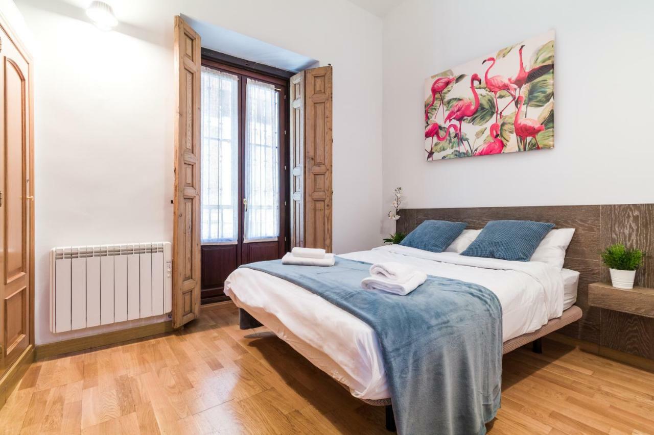 Pyr Select Plaza Mayor II Y III Apartment Madrid Exterior photo